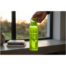 Load image into Gallery viewer, Sky 650 ml Tritan™ water bottle — lifestyle