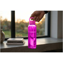 Load image into Gallery viewer, Sky 650 ml Tritan™ water bottle — lifestyle