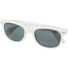 Load image into Gallery viewer, Sun Ray sunglasses — White (detail)