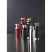 Load image into Gallery viewer, Thor 480 ml copper vacuum insulated water bottle — lifestyle