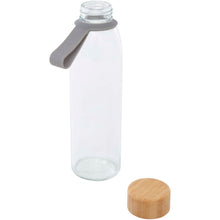 Load image into Gallery viewer, Porto 500 ml glass water bottle with silicone handle and bamboo lid  — Grey (detail)
