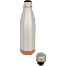 Load image into Gallery viewer, Cove 500 ml double wall vacuum insulated stainless steel water bottle with cork details — Matted silver (detail)