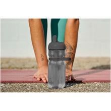 Load image into Gallery viewer, Mepal 600 ml sport bottle with flip lid — lifestyle