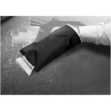 Load image into Gallery viewer, Colt ice scraper with glove — Black (detail)