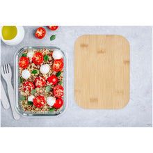 Load image into Gallery viewer, Roby 1000 ml glass lunch box with bamboo lid — lifestyle
