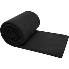 Load image into Gallery viewer, Huggy fleece plaid blanket with carry pouch 220x250 cm — Black (detail)