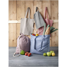Load image into Gallery viewer, Pheebs 210 g/m² recycled drawstring bag 6L — lifestyle