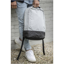 Load image into Gallery viewer, Cover GRS RPET anti-theft backpack 18L — lifestyle