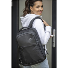 Load image into Gallery viewer, Case Logic Propel 15.6" laptop backpack 20L — lifestyle