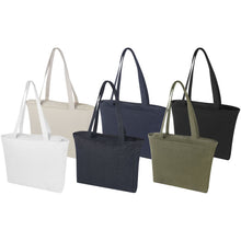 Load image into Gallery viewer, Trace Weekender 500 g/m² Aware™ recycled tote bag — group
