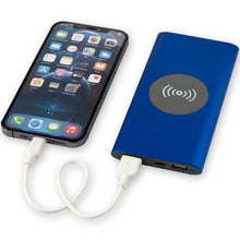 Load image into Gallery viewer, Juice 8000 mAh Type-C recycled aluminium wireless power bank — Royal blue (detail 2)