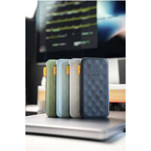 Load image into Gallery viewer, Xtorm FS5451 Fuel Series 45.000 mAh 67W power bank — group