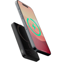 Load image into Gallery viewer, Xtorm FS5W051 5.000 mAh magnetic wireless power bank — Black