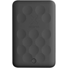 Load image into Gallery viewer, Xtorm FS5W051 5.000 mAh magnetic wireless power bank — Black (front)