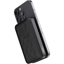 Load image into Gallery viewer, Xtorm FS5W101 10.000 mAh magnetic wireless power bank — Black (detail 2)
