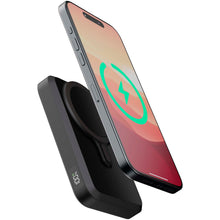 Load image into Gallery viewer, Xtorm FS5W101 10.000 mAh magnetic wireless power bank — Black