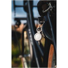 Load image into Gallery viewer, Xtorm XTAG2GA water resistant travel tag — lifestyle