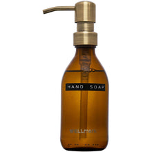 Load image into Gallery viewer, Wellmark Discovery 250 ml hand soap dispenser and 150 g scented candle set — Maroon (detail 2)