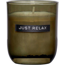 Load image into Gallery viewer, Wellmark Discovery 250 ml hand soap dispenser and 150 g scented candle set — Black (detail)