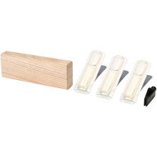 Load image into Gallery viewer, Maro car air freshener — Wood (detail)