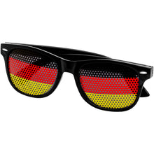 Load image into Gallery viewer, Vision sunglasses — Black (detail)