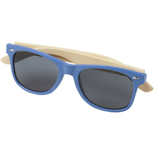 Load image into Gallery viewer, Sun Ray bamboo sunglasses — Process blue (detail)