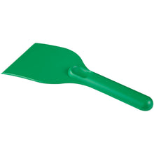 Load image into Gallery viewer, Chilly large recycled plastic ice scraper — Green