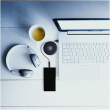Load image into Gallery viewer, SCX.design C18 3-in-1 travel light-up cable — lifestyle