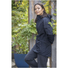 Load image into Gallery viewer, Kai unisex lightweight GRS recycled circular jacket — lifestyle