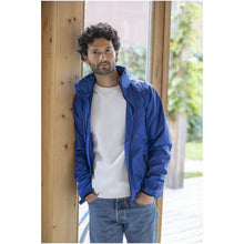 Load image into Gallery viewer, Dinlas men's lightweight jacket — lifestyle