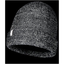 Load image into Gallery viewer, Rigi reflective beanie — Black (detail)