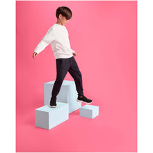 Load image into Gallery viewer, Adelpho 280 g/m² kids trousers — lifestyle
