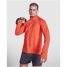 Load image into Gallery viewer, Estambul 200 g/m² long sleeve men's half zip sweatshirt — lifestyle