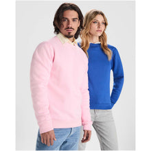 Load image into Gallery viewer, Batian 300 g/m² organic cotton unisex crewneck sweater — lifestyle