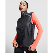 Load image into Gallery viewer, Jannu unisex lightweight running bodywarmer — lifestyle